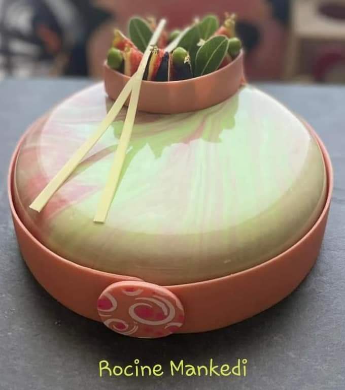 304775826 487132083419947 8385257503797995904 n Silvia Brunzin - Corsi on line di pasticceria moderna