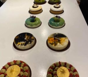 FB_IMG_1675372668955-2 FB IMG 1675372668955 2 e1676221542648 Silvia Brunzin - Corsi on line di pasticceria moderna