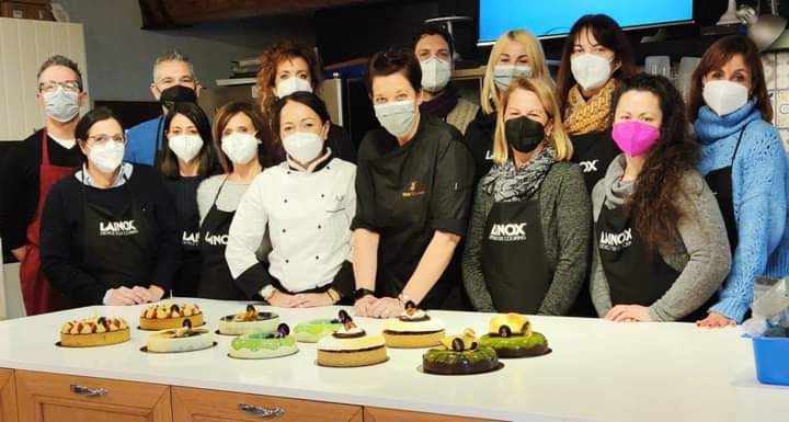 FB IMG 1675373083129 Silvia Brunzin - Corsi on line di pasticceria moderna