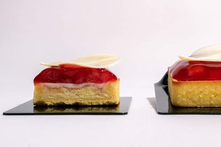 FB IMG 1675972450048 Silvia Brunzin - Corsi on line di pasticceria moderna