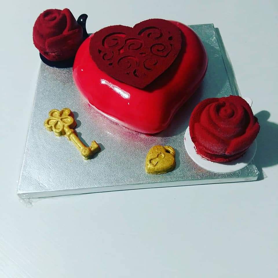 FB_IMG_1676367551043 FB IMG 1676367551043 Silvia Brunzin - Corsi on line di pasticceria moderna