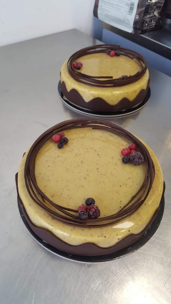 FB_IMG_1678050229390 FB IMG 1678050229390 Silvia Brunzin - Corsi on line di pasticceria moderna