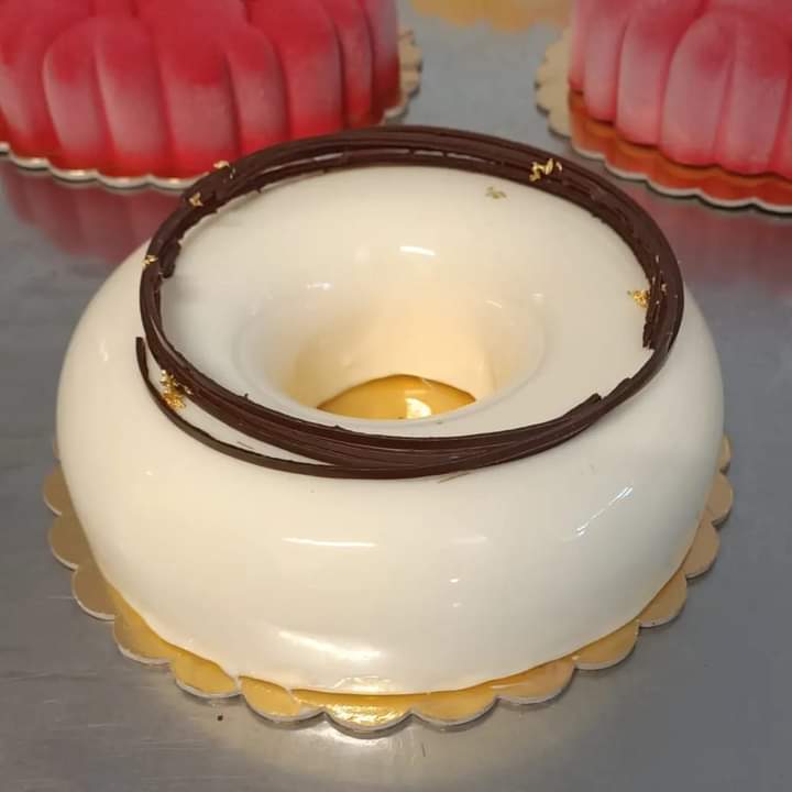 FB_IMG_1678050284611 FB IMG 1678050284611 Silvia Brunzin - Corsi on line di pasticceria moderna